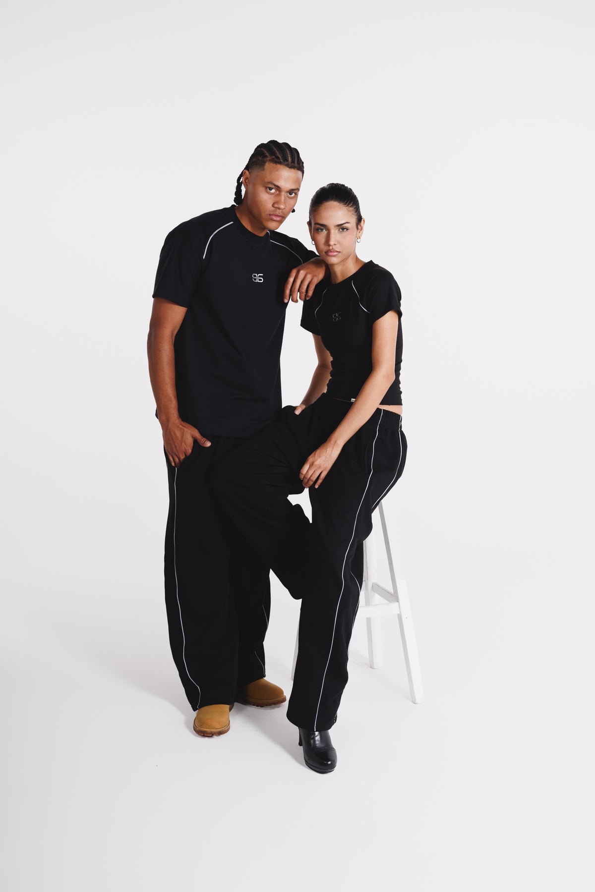 Jogger Lineas - Negro
