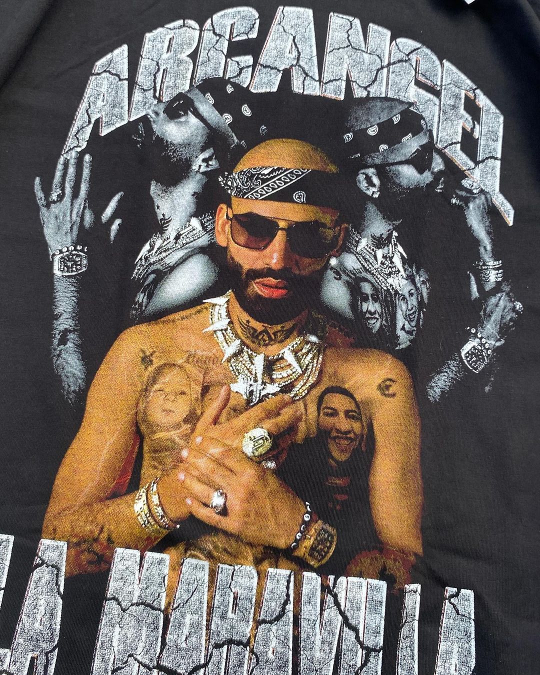 Camiseta Oversize Arcangel La Maravilla - Negra