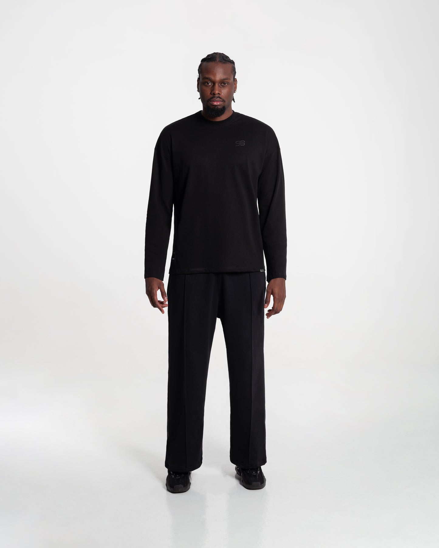 Camiseta Long Sleeve Essential Logo - Negro