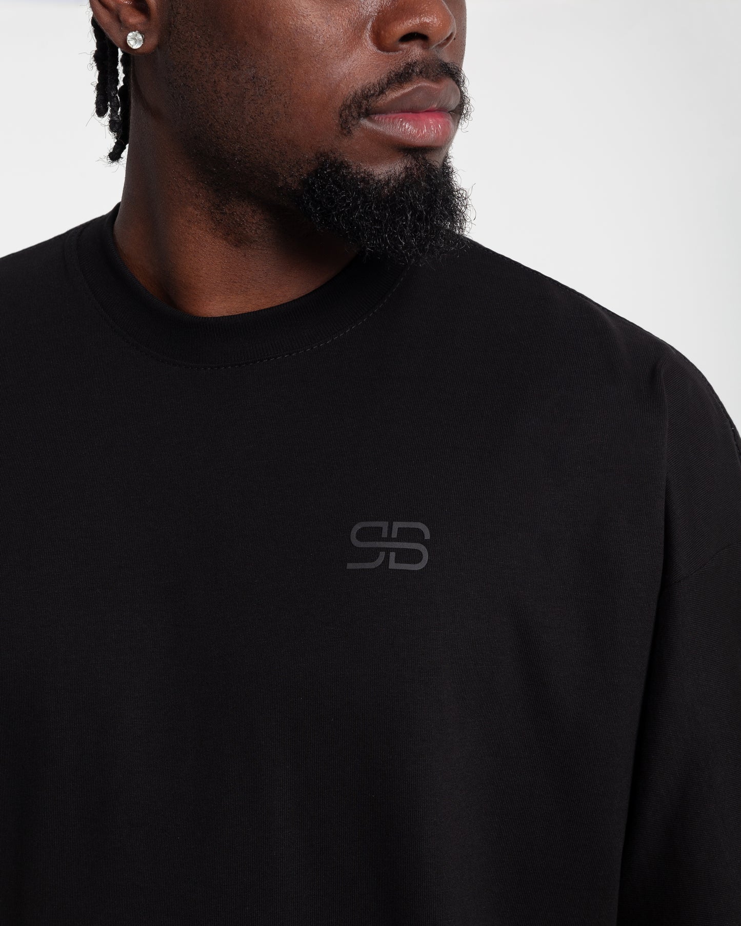 Camiseta Essential Logo - Negro