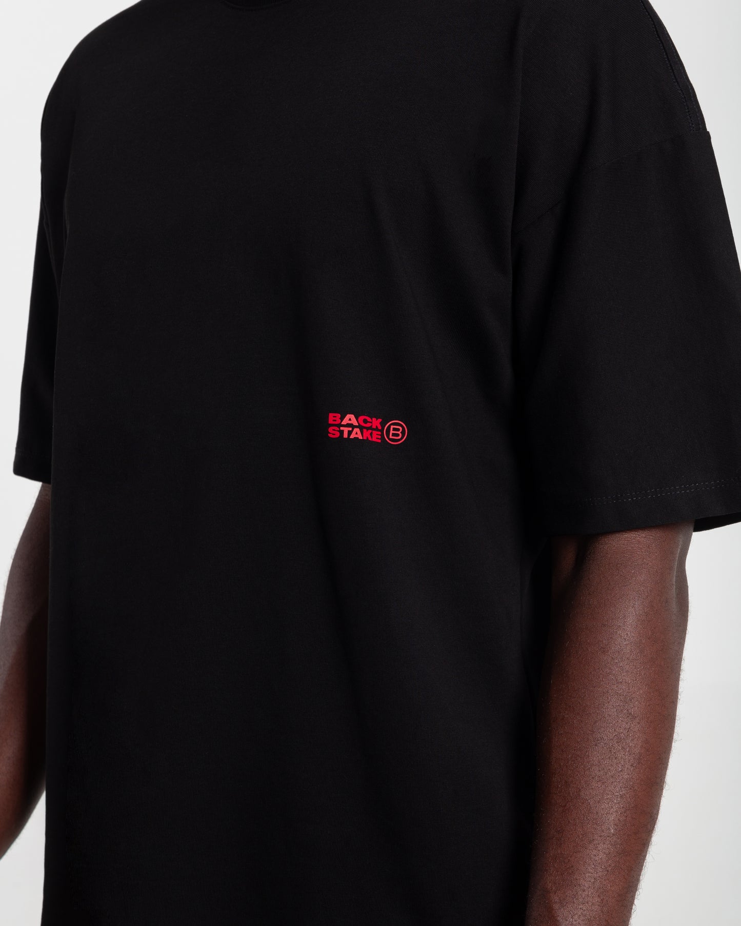 Camiseta RED HEAVEN - Negro