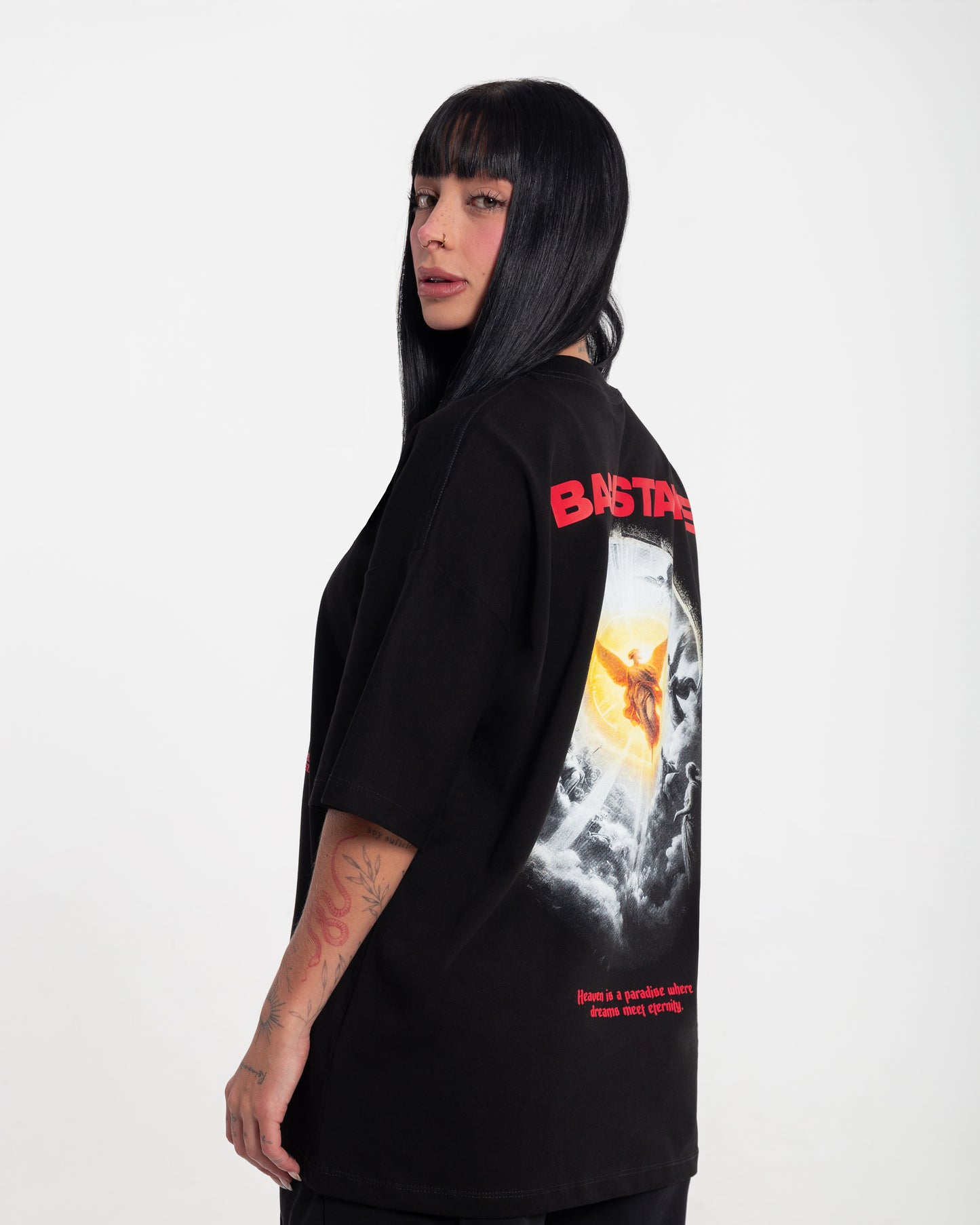 Camiseta RED HEAVEN - Negro