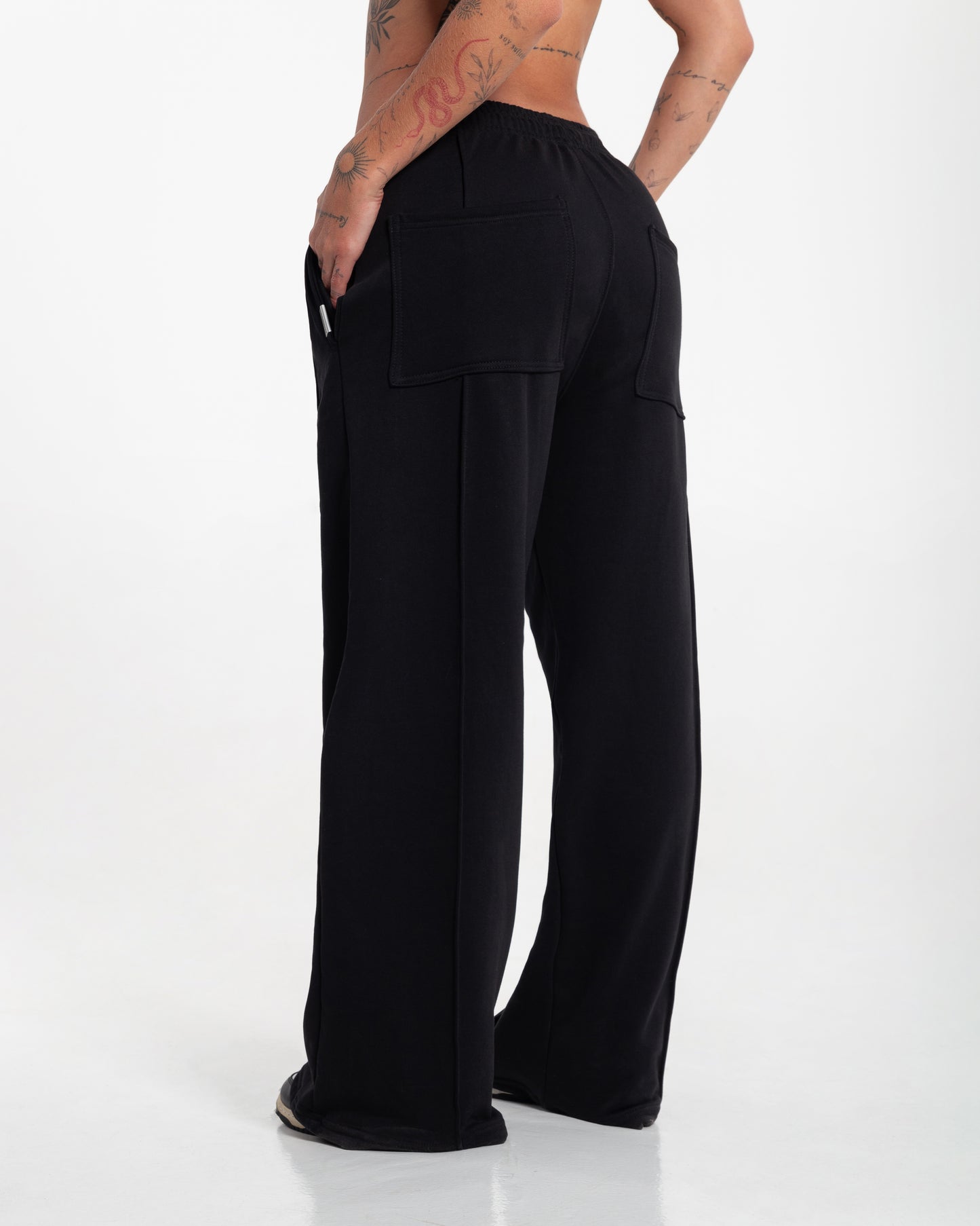 Jogger Essential - Negro