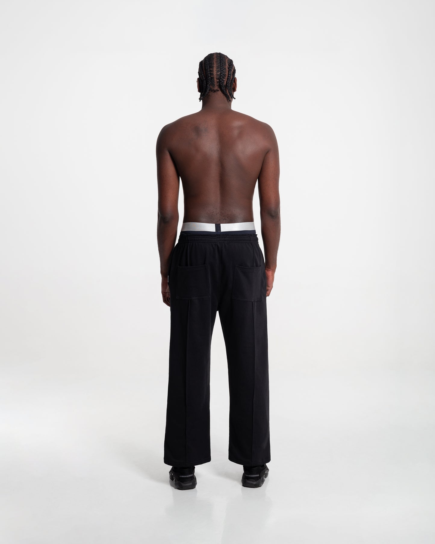 Jogger Essential - Negro