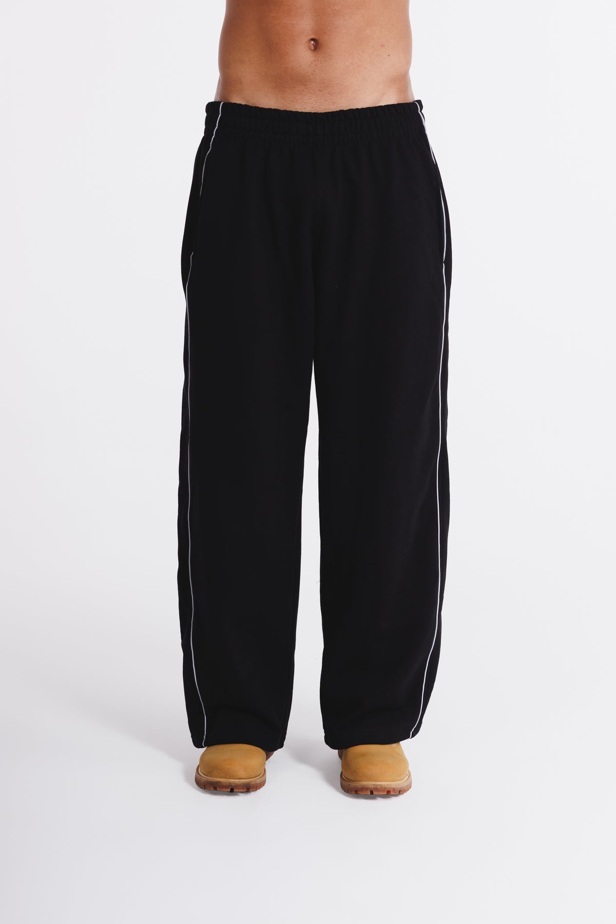 Jogger Lineas - Negro