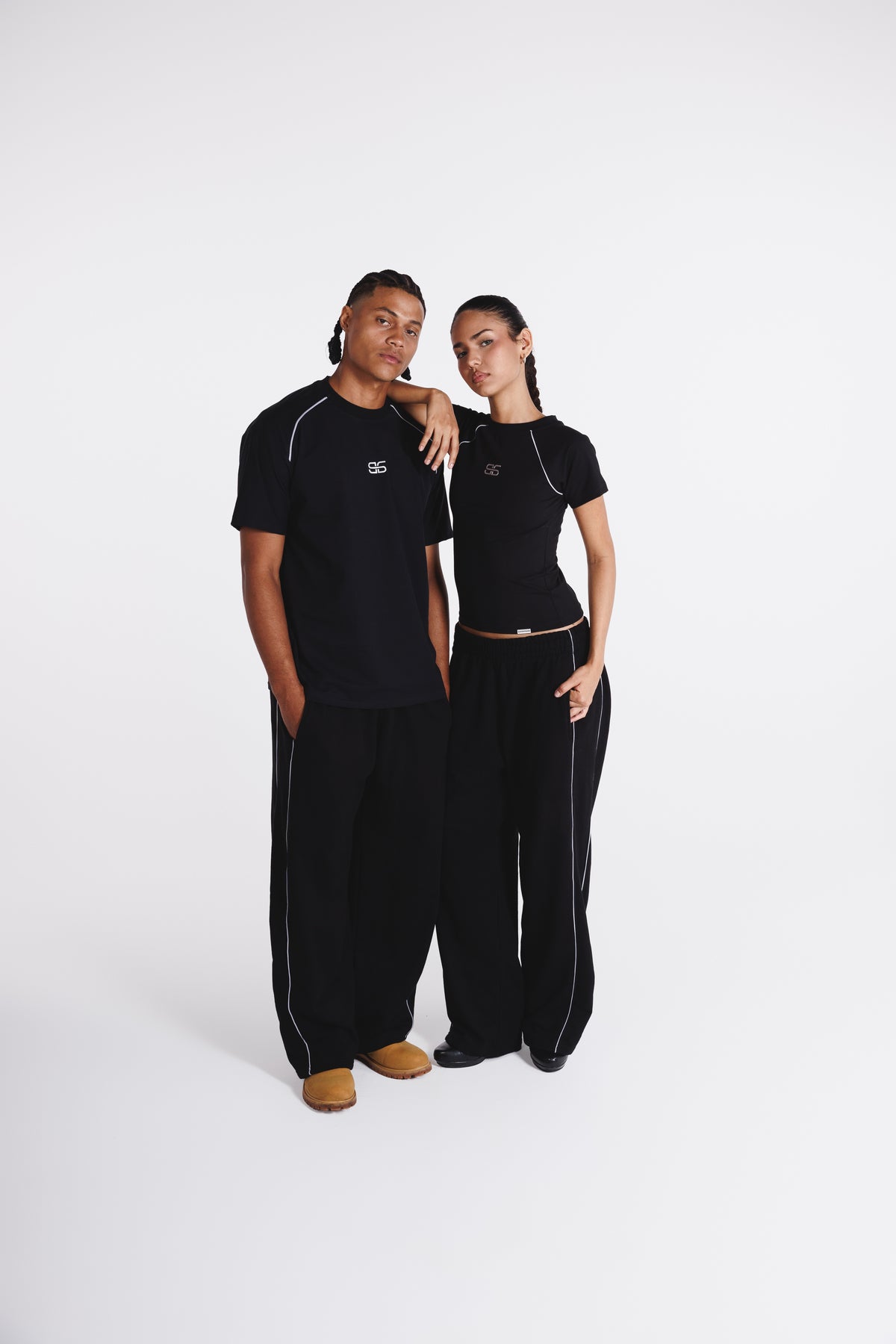 Jogger Lineas - Negro