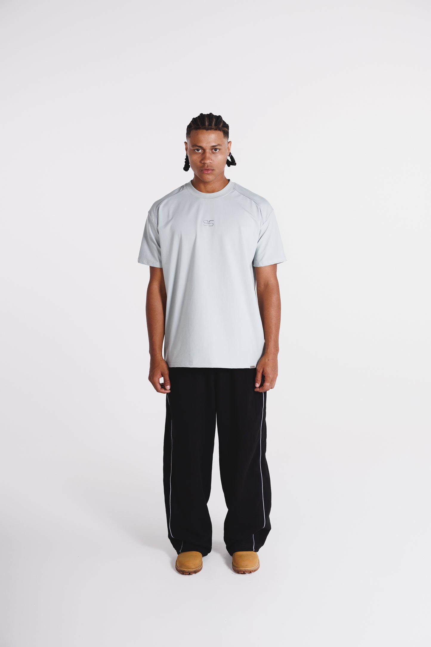 Camiseta Regular Fit SILVER LOGO - Gris Claro